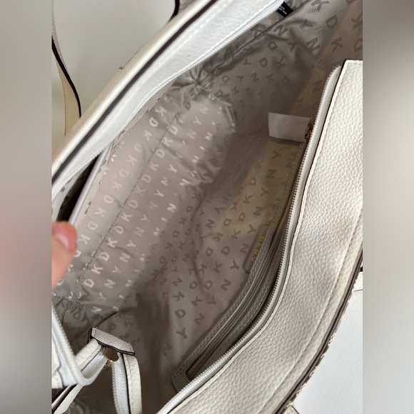 NWT DKNY TOTE SHOULDER BAG WHITE/BROWN - Picture 10 of 13